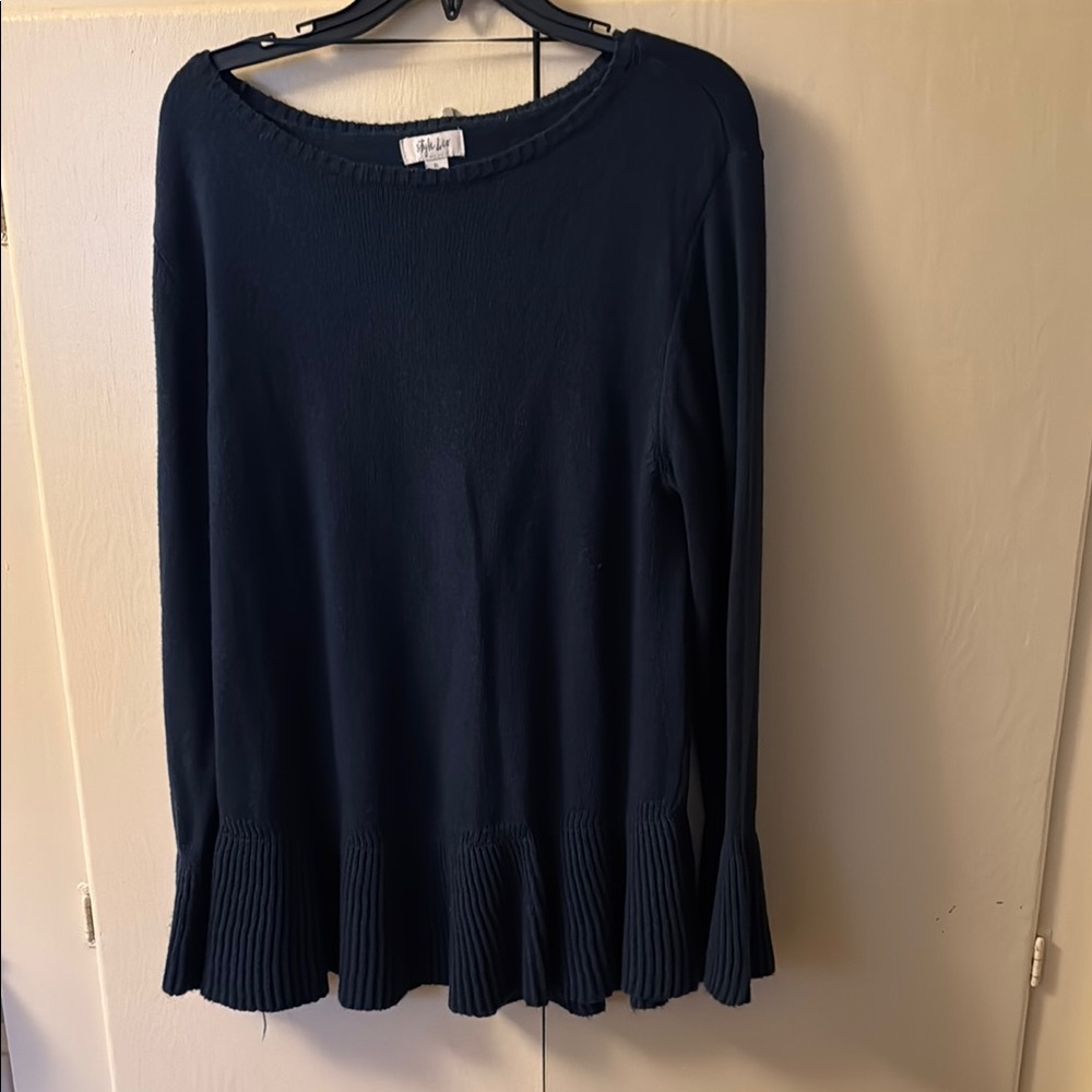 Navy Blue Long Sleeve Sweater with Pleated Hem